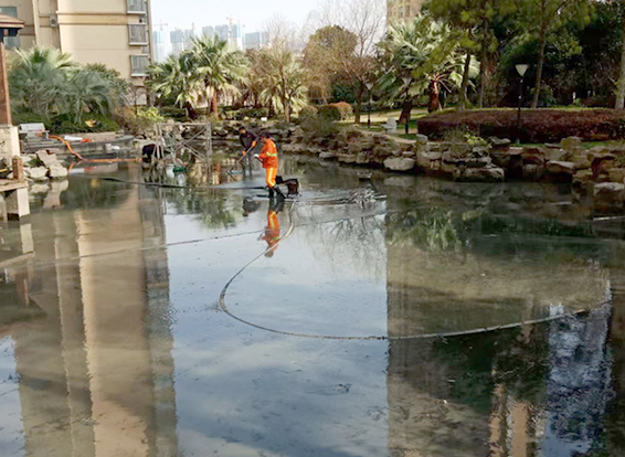 锡林郭勒景观池淤泥清理