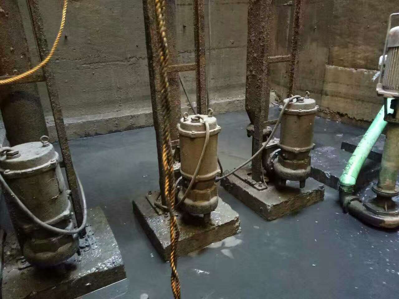 锡林郭勒污水池清理